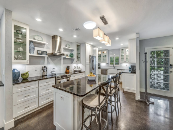 Lido Key Vacation House with Pool Near St. Armands Circle
